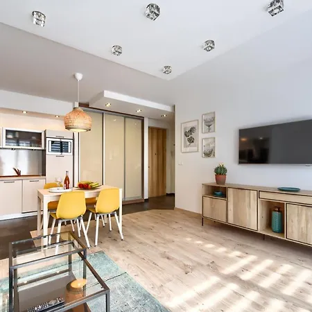 City Center Apartament Parking By Impero Posen Exterior foto
